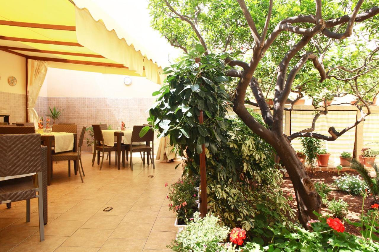Bed & Breakfast Coralia Bed & Breakfast San Vito Lo Capo